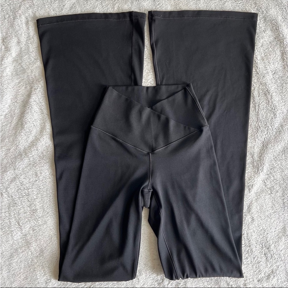 OFFLINE by Aerie crossover flare leggings